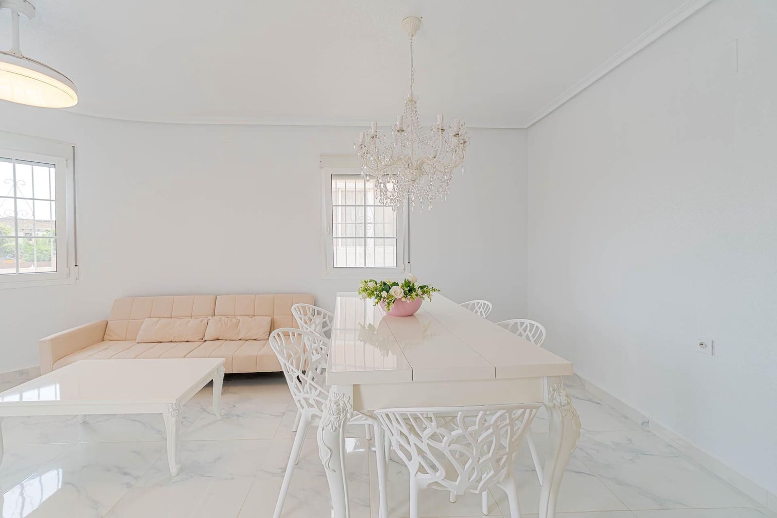 3 slaapkamer Villa te koop in Pilar de la Horadada met zwembad garage - € 299.999 (Ref: 10131768)
