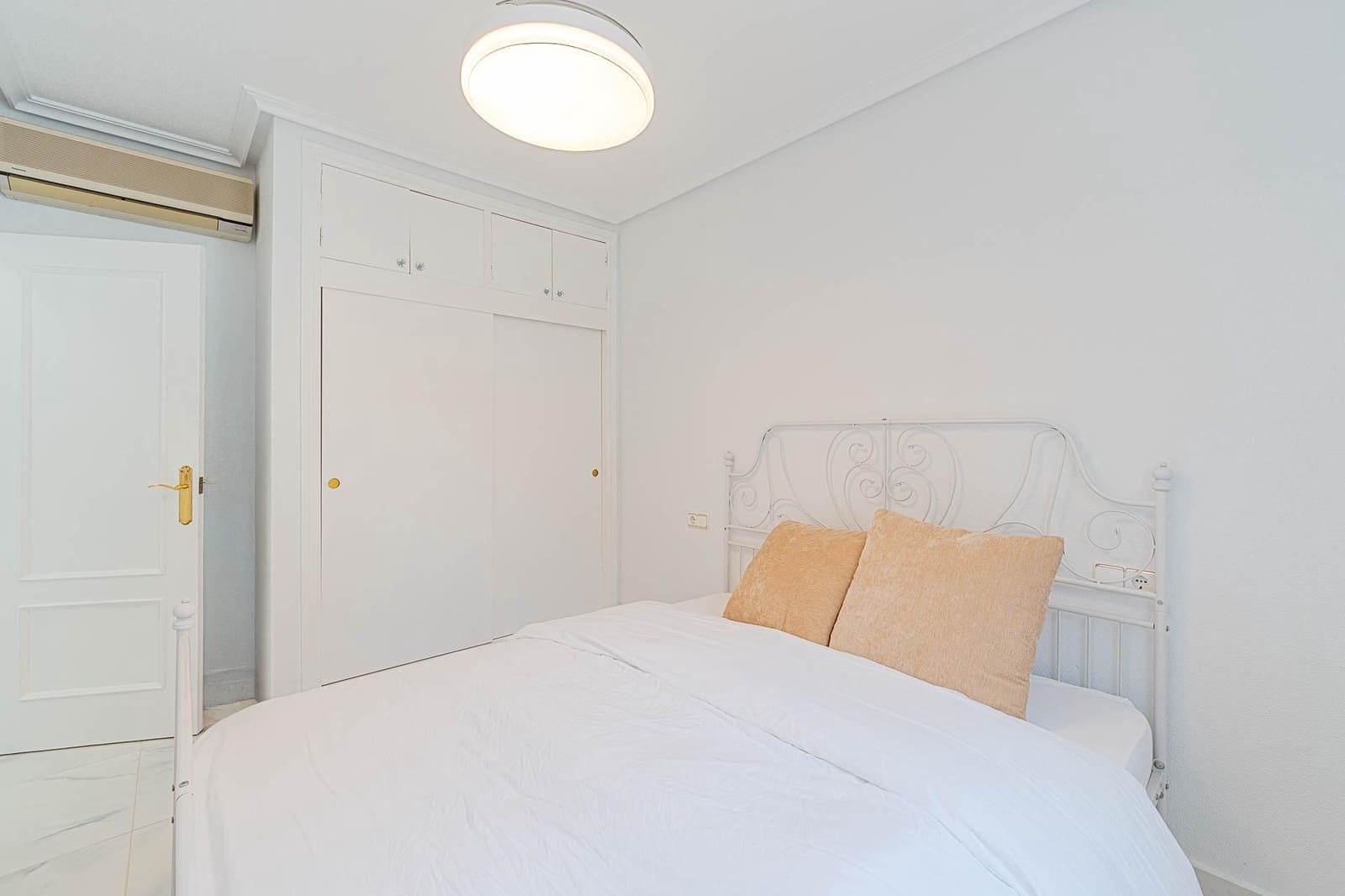 3 slaapkamer Villa te koop in Pilar de la Horadada met zwembad garage - € 299.999 (Ref: 10131768)