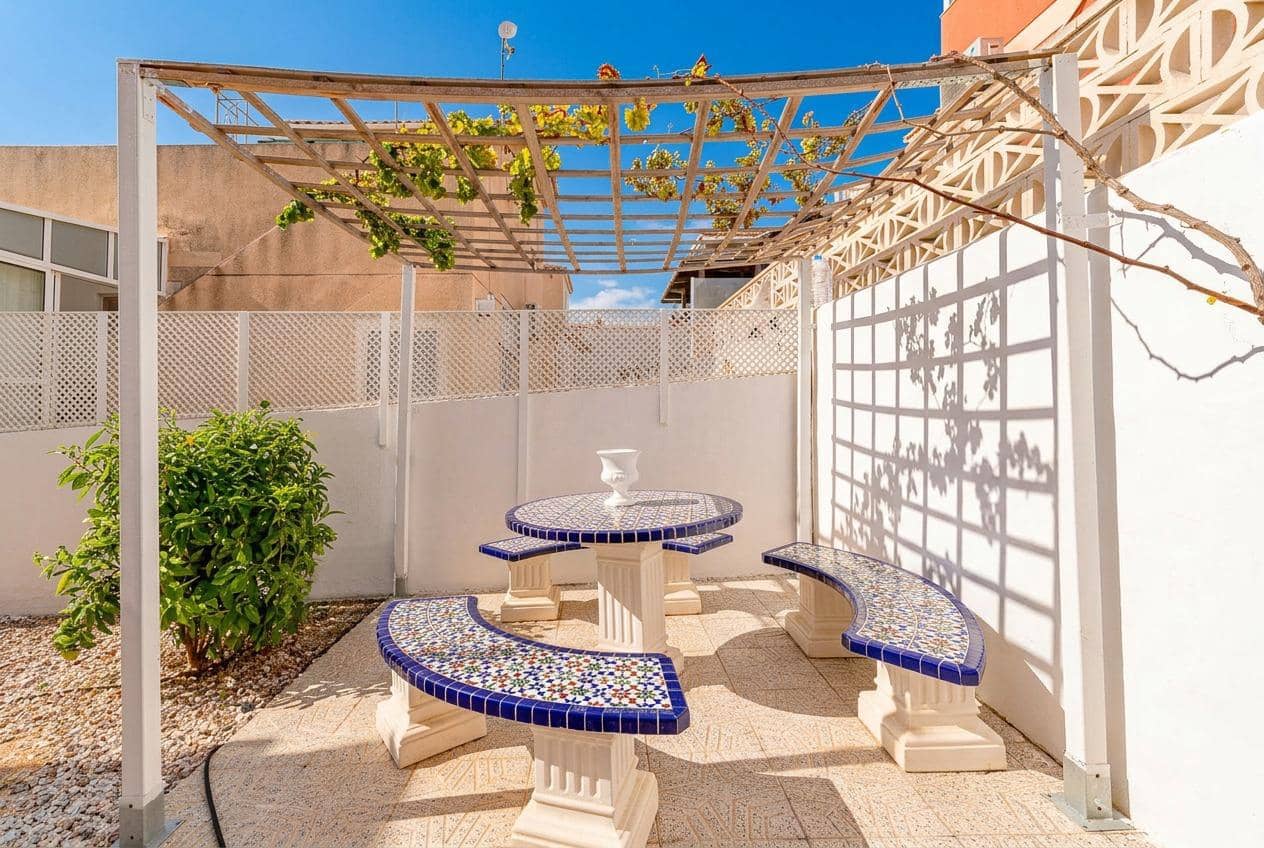 3 slaapkamer Villa te koop in Pilar de la Horadada met zwembad garage - € 299.999 (Ref: 10131768)