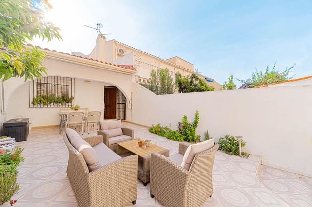 2 bedroom Terraced Villa for sale in Aguas Nuevas, Torrevieja - € 169,000 (Ref: 10136204)