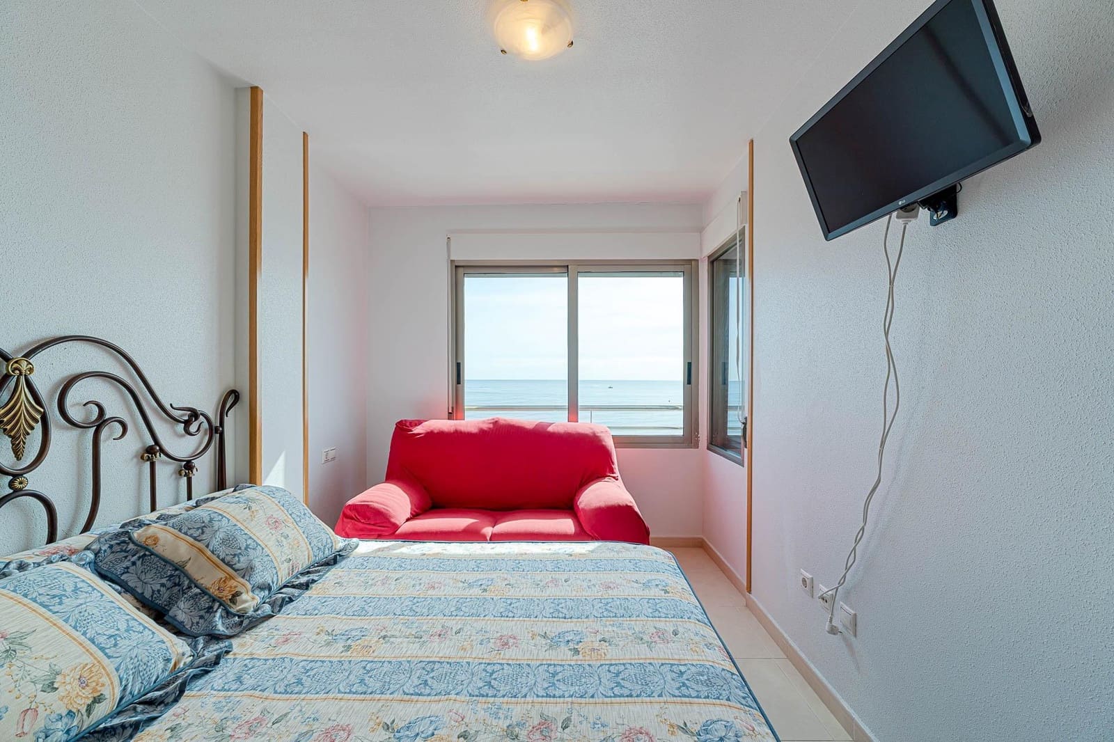 2 soveværelse Lejlighed til salg i Torrevieja med swimmingpool garage - € 239.000 (Ref: 10168585)