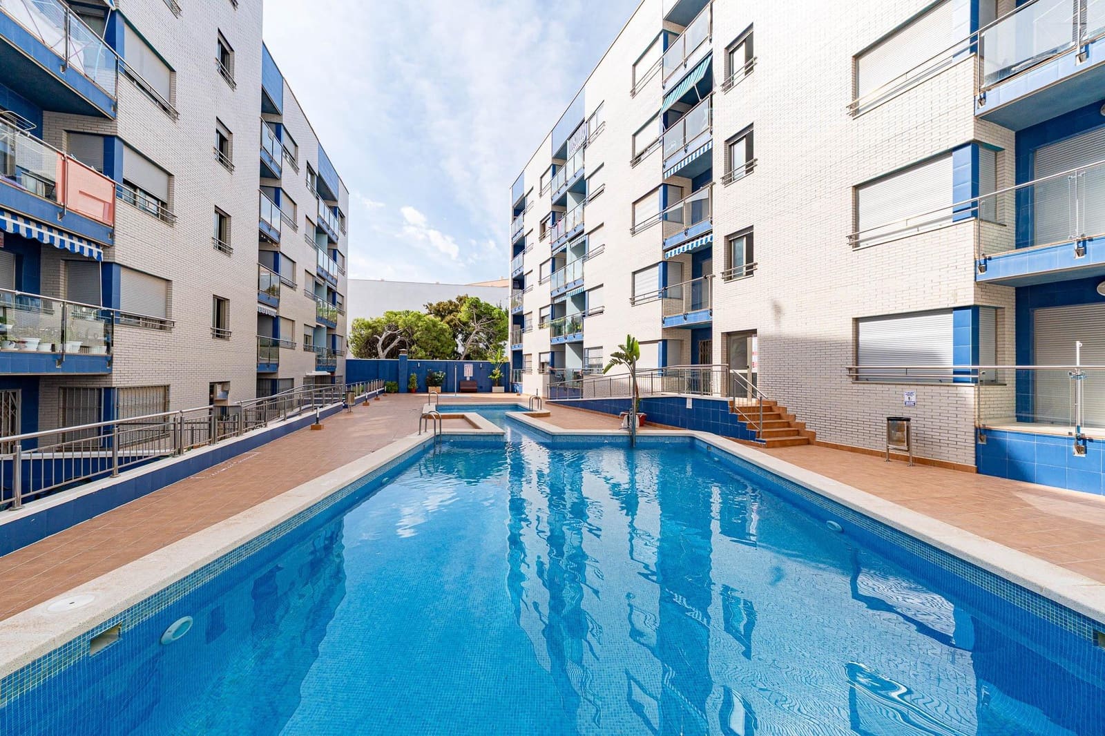 2 soveværelse Lejlighed til salg i Torrevieja med swimmingpool garage - € 239.000 (Ref: 10168585)