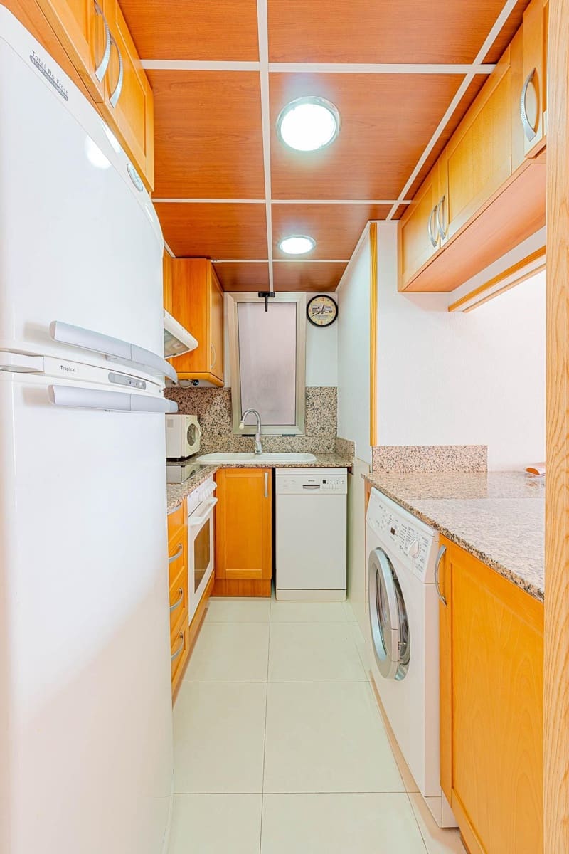 2 soverom Leilighet til salgs i Torrevieja med svømmebasseng garasje - € 267 000 (Ref: 10168586)