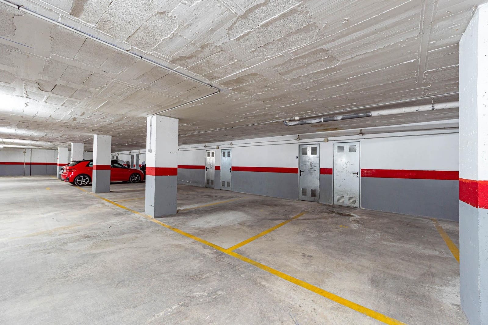2 soverom Leilighet til salgs i Torrevieja med svømmebasseng garasje - € 267 000 (Ref: 10168586)