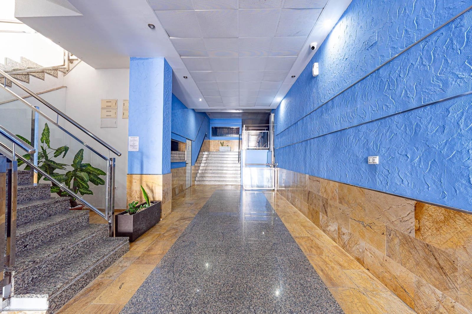 2 soverom Leilighet til salgs i Torrevieja med svømmebasseng garasje - € 267 000 (Ref: 10168586)