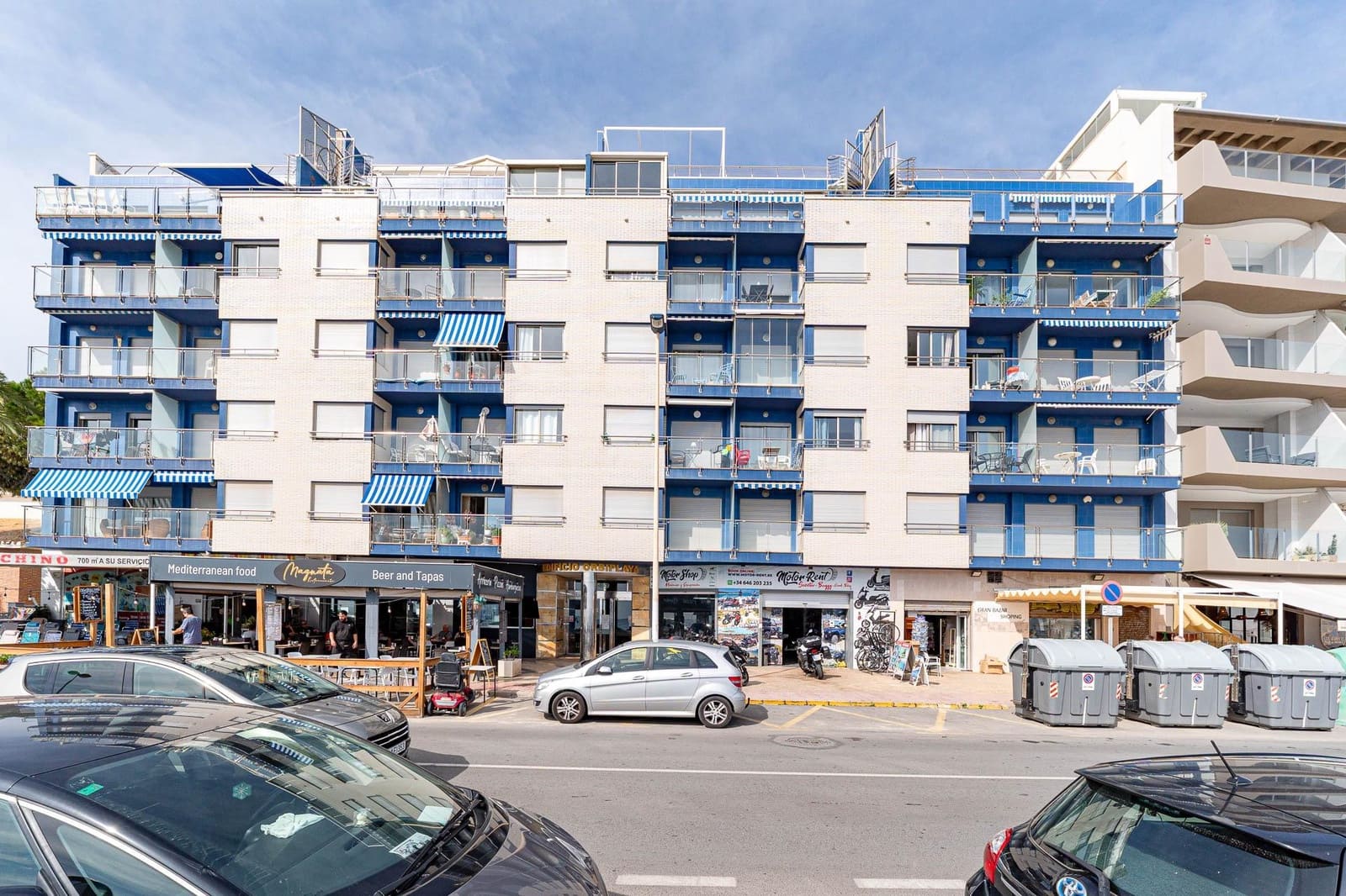 2 soverom Leilighet til salgs i Torrevieja med svømmebasseng garasje - € 267 000 (Ref: 10168586)