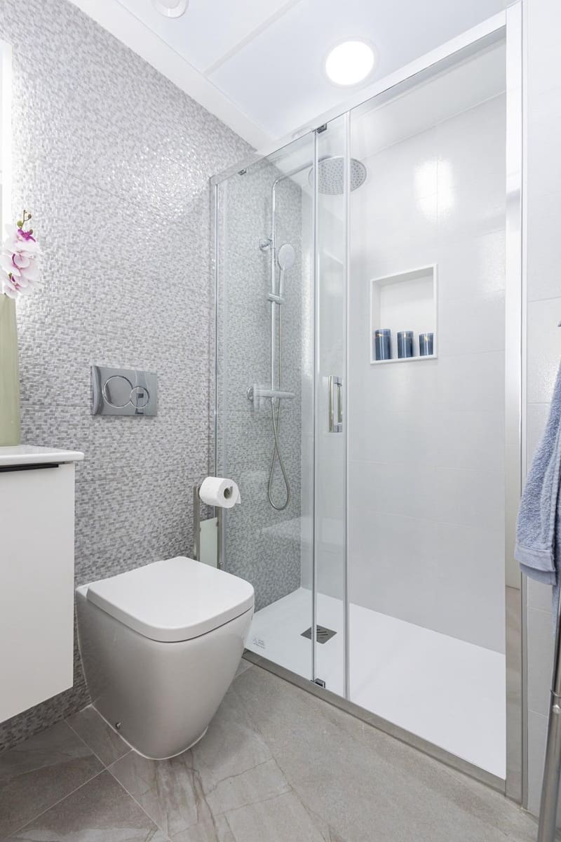 2 soveværelse Lejlighed til salg i Torrevieja med swimmingpool garage - € 269.000 (Ref: 10168598)