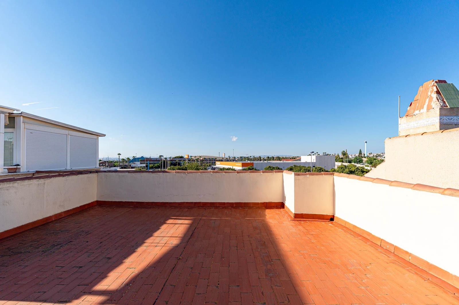 2 bedroom Bungalow for sale in Torrevieja with pool garage - € 137,999 (Ref: 10173832)