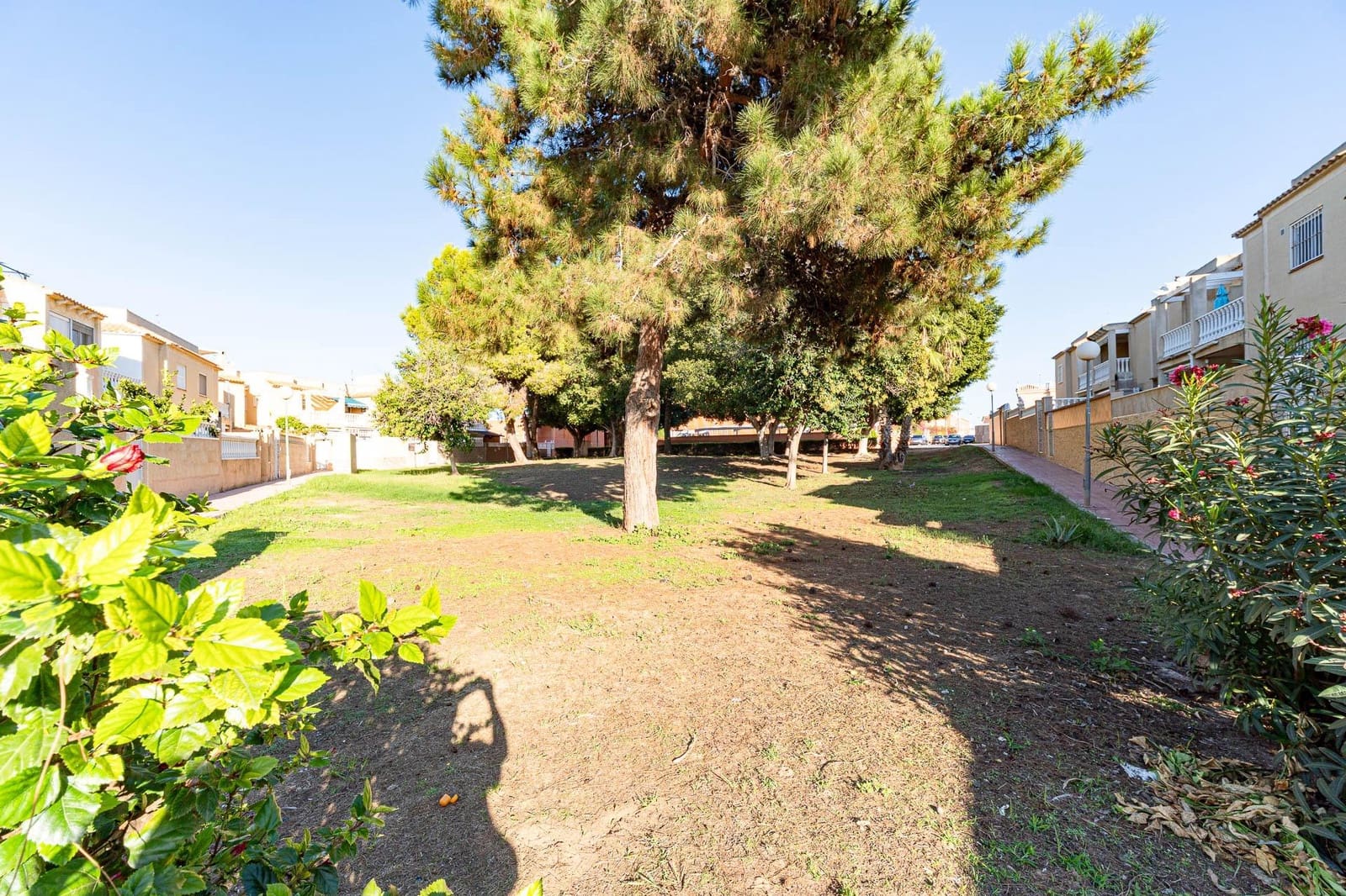 2 bedroom Bungalow for sale in Torrevieja with pool garage - € 137,999 (Ref: 10173832)