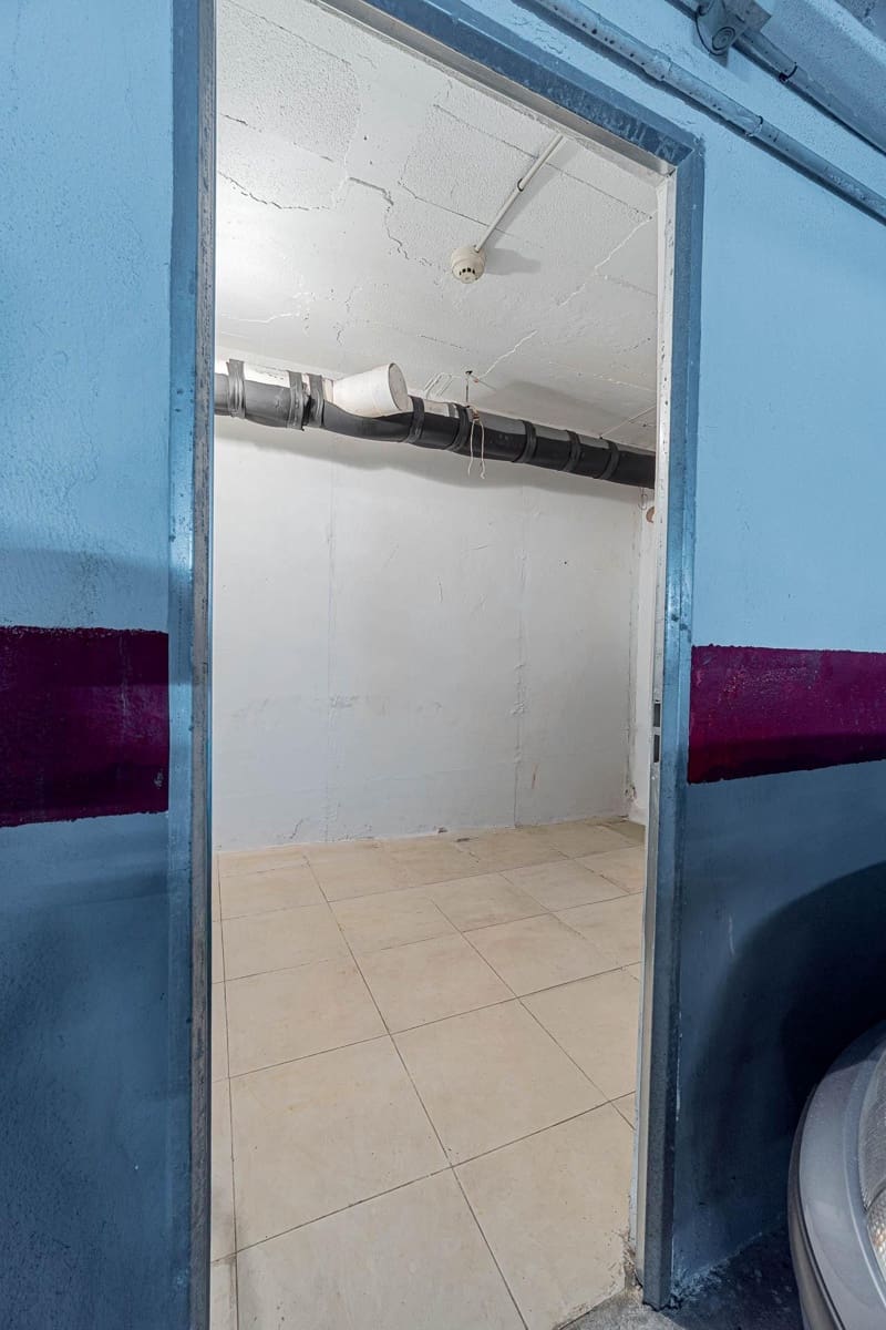 Garage til salg i Torrevieja - € 28.000 (Ref: 10177328)