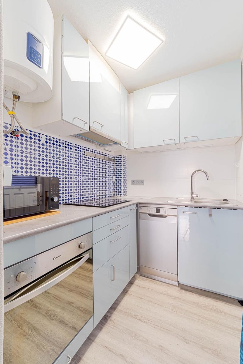 2 soverom Bungalow til salgs i Torrevieja med svømmebasseng - € 149 999 (Ref: 10180751)