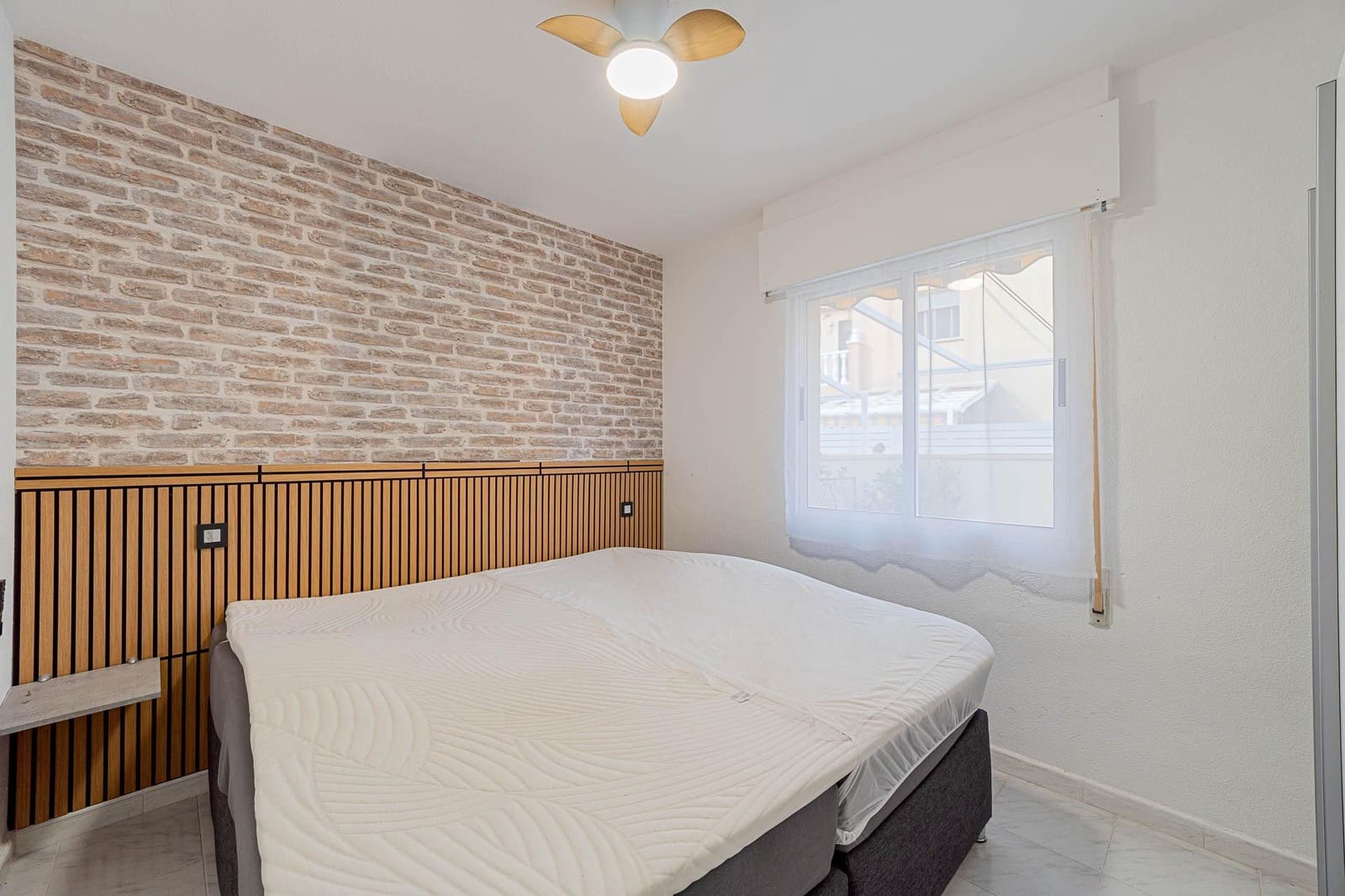 2 soverom Bungalow til salgs i Torrevieja med svømmebasseng - € 149 999 (Ref: 10180751)