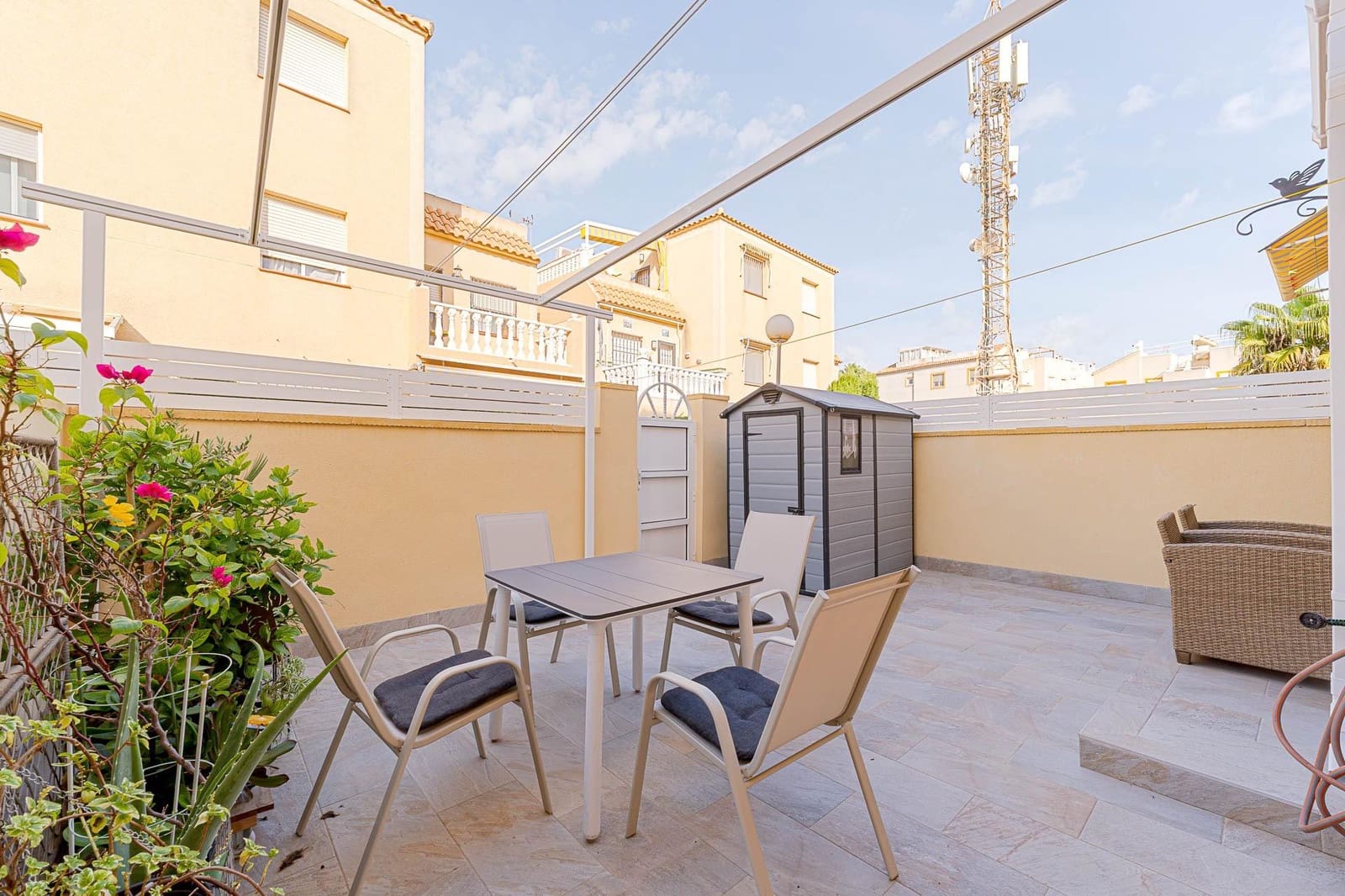 2 soverom Bungalow til salgs i Torrevieja med svømmebasseng - € 149 999 (Ref: 10180751)