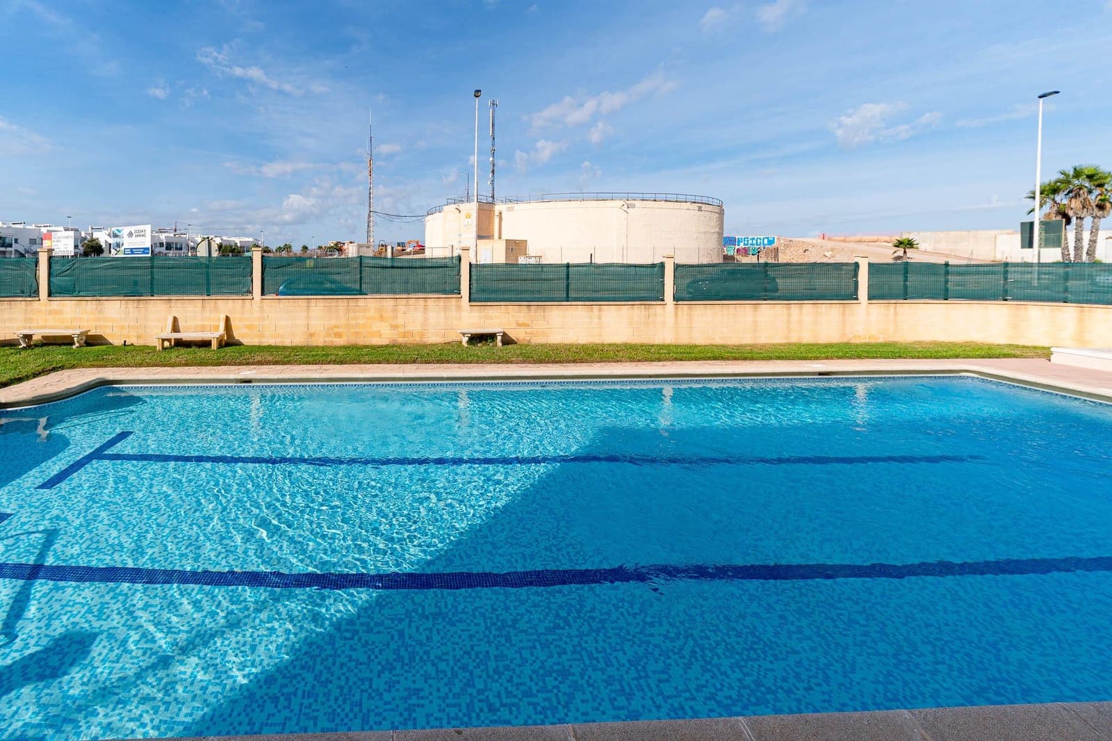 2 soverom Bungalow til salgs i Torrevieja med svømmebasseng - € 149 999 (Ref: 10180751)