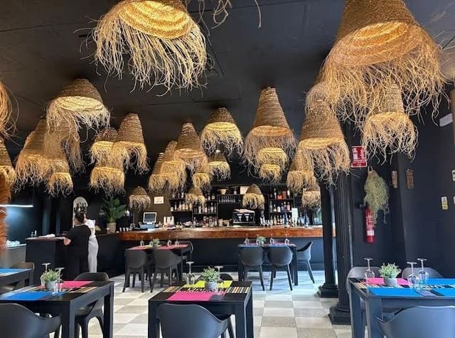 Commercieel te koop in Ciudad Quesada, Rojales - € 45.000 (Ref: 10183039)
