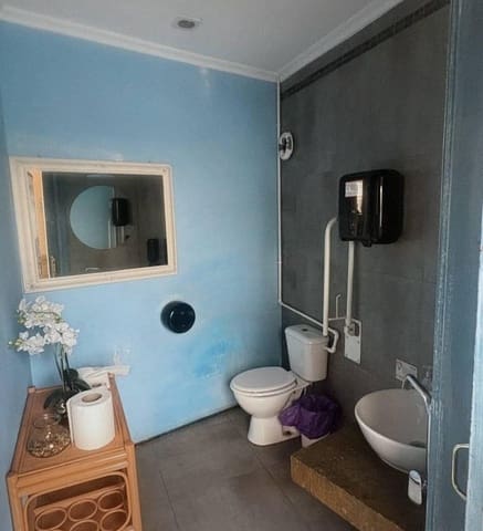 Erhverv til salg i Playa Levante, Santa Pola - € 73.000 (Ref: 10183040)