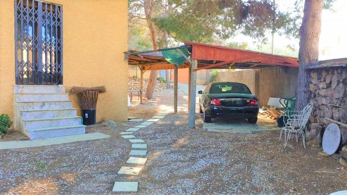 6 bedroom Villa for sale in Filipinas with pool garage - € 425,000 (Ref: 5820319)