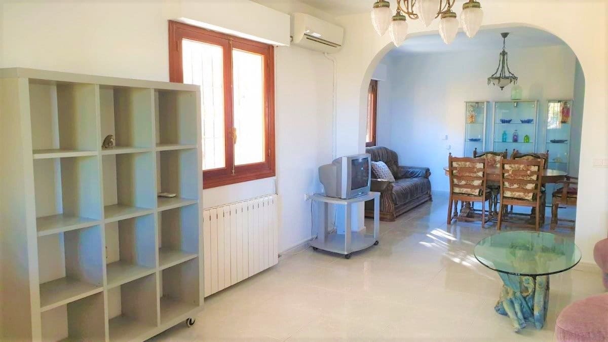 6 bedroom Villa for sale in Filipinas with pool garage - € 425,000 (Ref: 5820319)