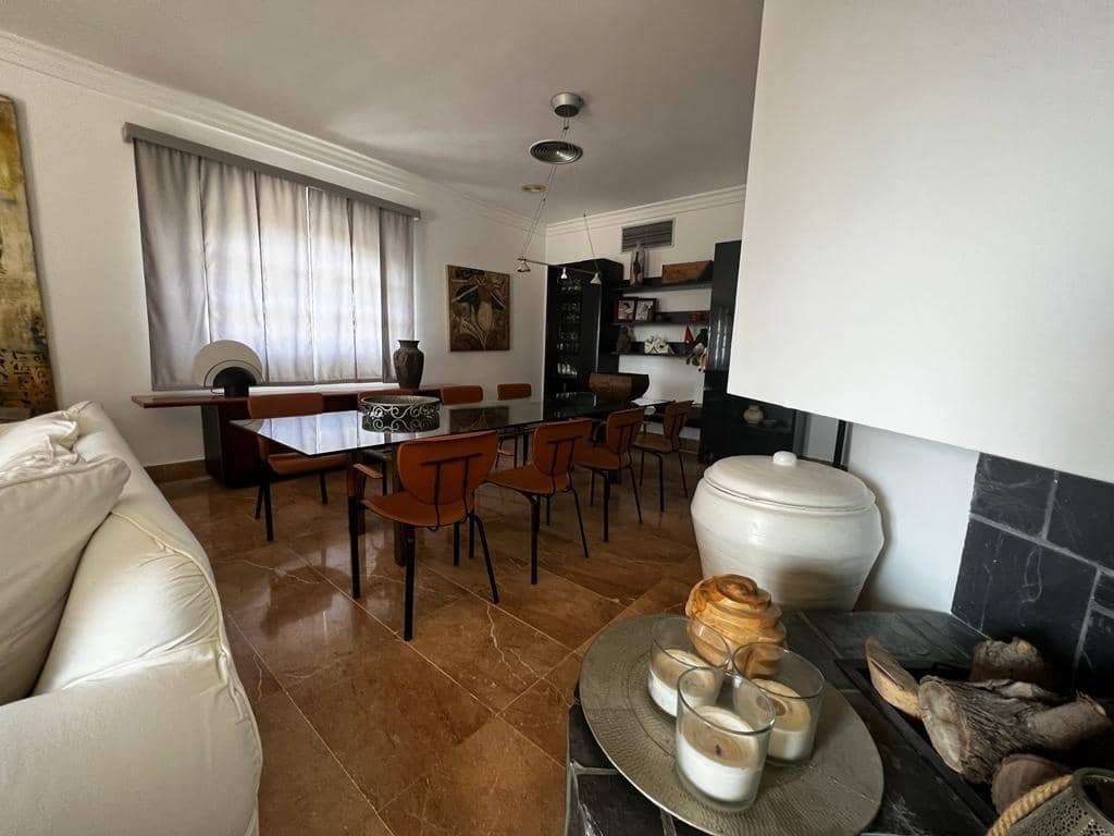 4 chambre Villa/Maison à vendre à Torrevieja avec piscine garage - 890 000 € (Ref: 7539902)