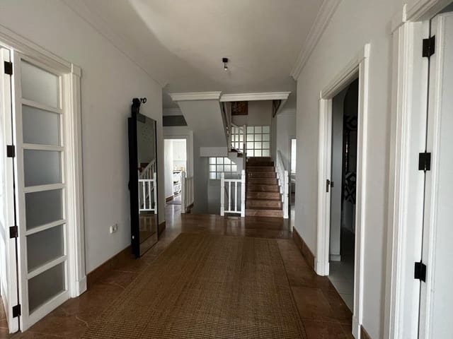 4 chambre Villa/Maison à vendre à El Chaparral - La Siesta - La Torreta, Torrevieja avec piscine garage - 890 000 € (Ref: 7539902)