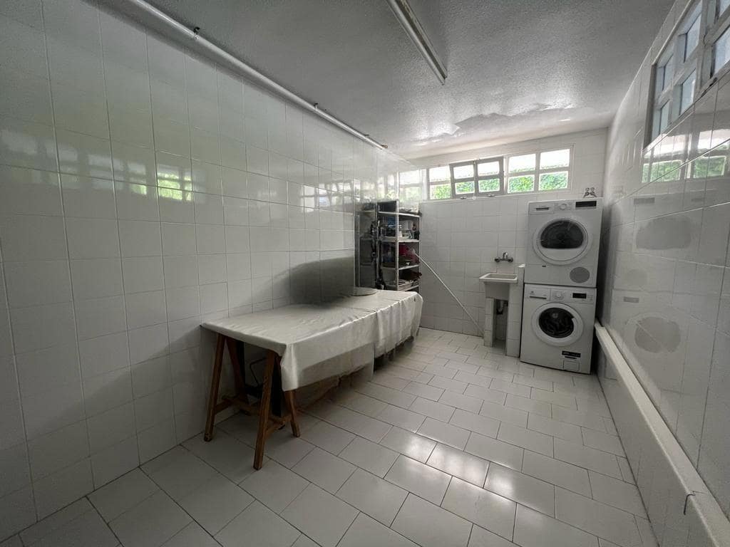 4 chambre Villa/Maison à vendre à Torrevieja avec piscine garage - 890 000 € (Ref: 7539902)