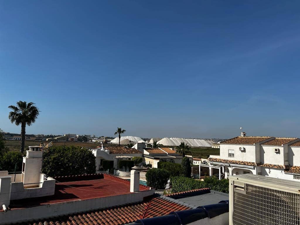 4 chambre Villa/Maison à vendre à Torrevieja avec piscine garage - 890 000 € (Ref: 7539902)