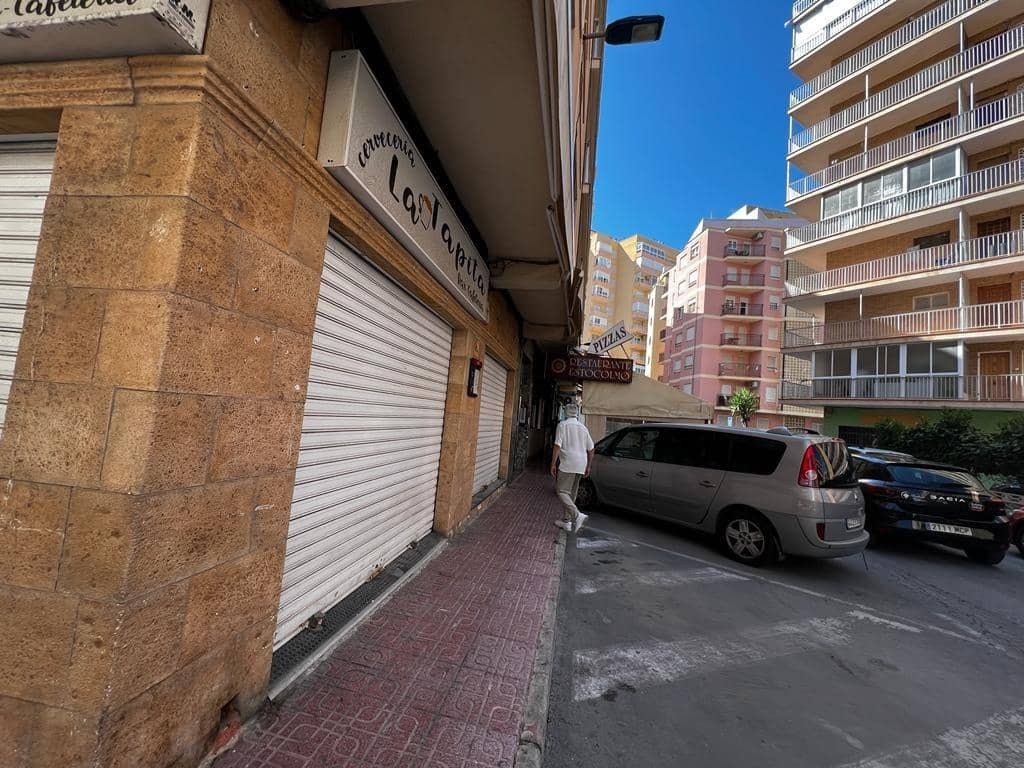 Komercyjne na sprzedaż w Torrevieja - 252 000 € (Ref: 7566386)