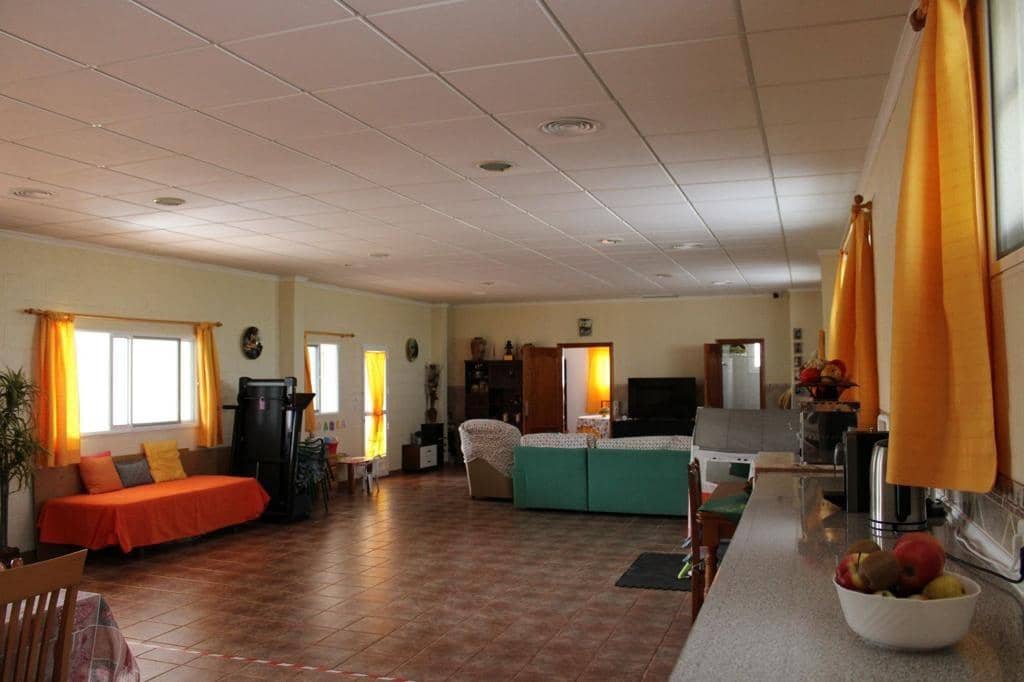 4 camera da letto Azienda in vendita in Redovan con garage - 940.000 € (Rif: 7590629)