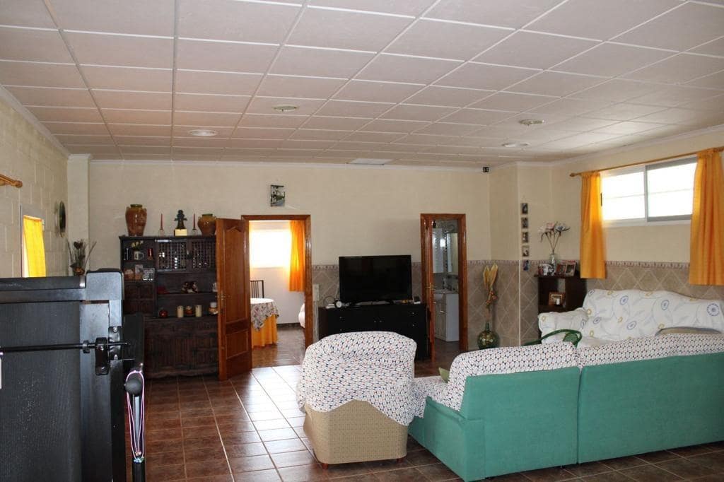 4 camera da letto Azienda in vendita in Redovan con garage - 940.000 € (Rif: 7590629)