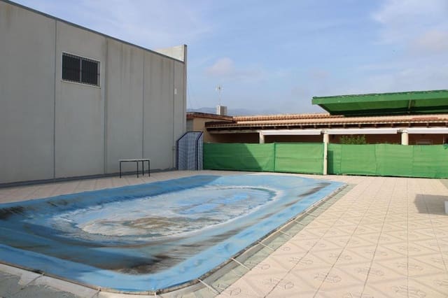 4 bedroom Business for sale in Redován with garage - € 940,000 (Ref: 7590629)