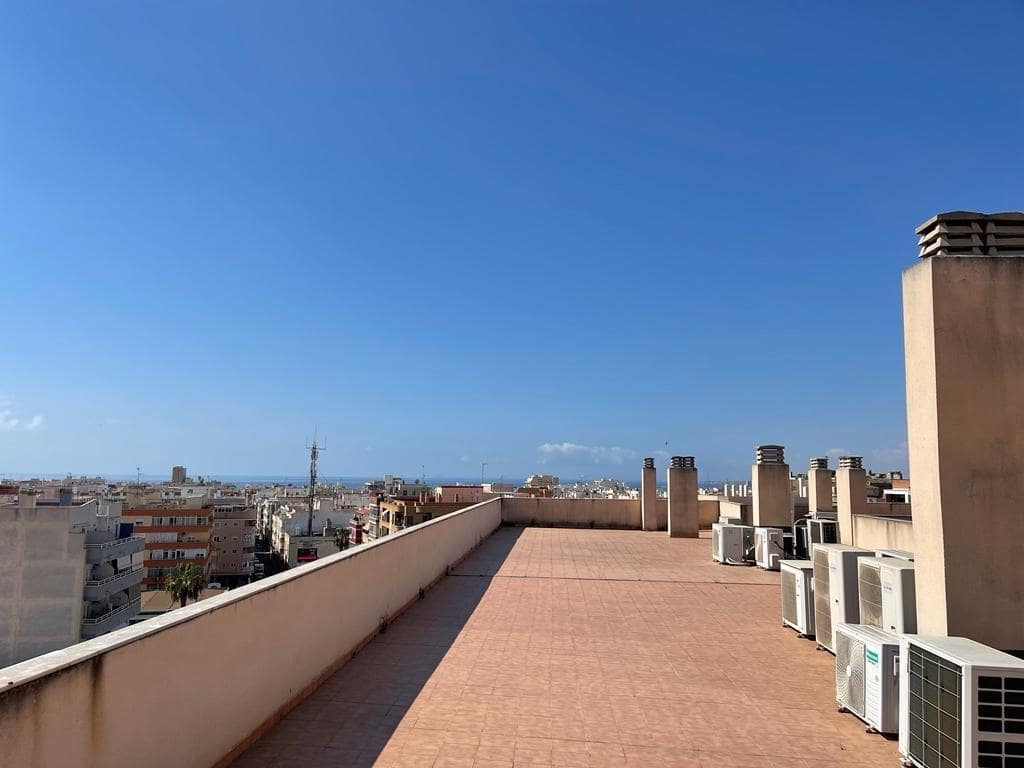 5 soveværelse Lejlighed til salg i Torrevieja med garage - € 315.000 (Ref: 7722602)