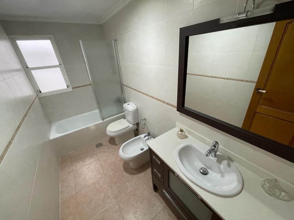 5 soveværelse Lejlighed til salg i Torrevieja med garage - € 315.000 (Ref: 7722602)