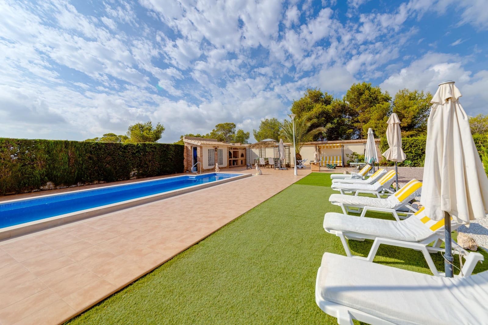 4 makuuhuone Huvila myytävänä paikassa Filipinas mukana uima-altaan 
autotalli - 726 538 € (Ref: 7819916)