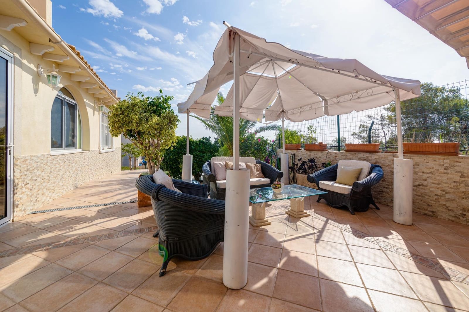 4 makuuhuone Huvila myytävänä paikassa Filipinas mukana uima-altaan 
autotalli - 726 538 € (Ref: 7819916)