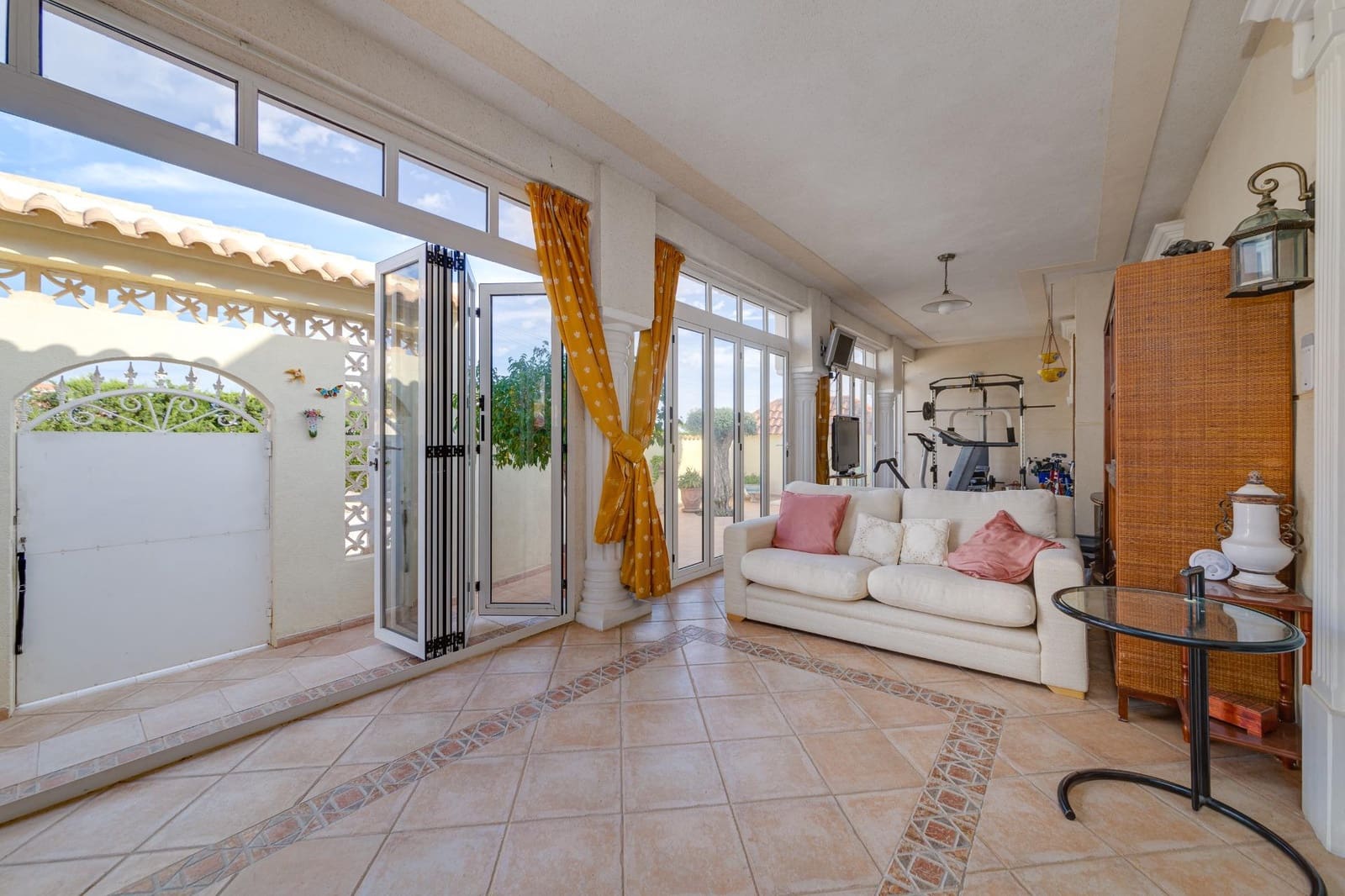 4 makuuhuone Huvila myytävänä paikassa Filipinas mukana uima-altaan 
autotalli - 726 538 € (Ref: 7819916)