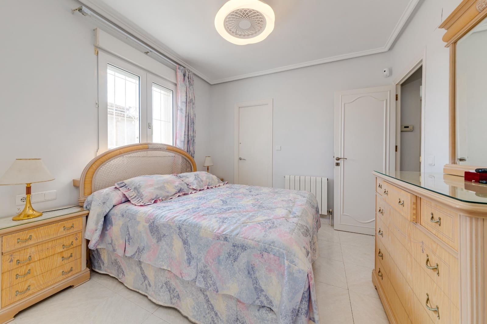 4 makuuhuone Huvila myytävänä paikassa Filipinas mukana uima-altaan 
autotalli - 726 538 € (Ref: 7819916)