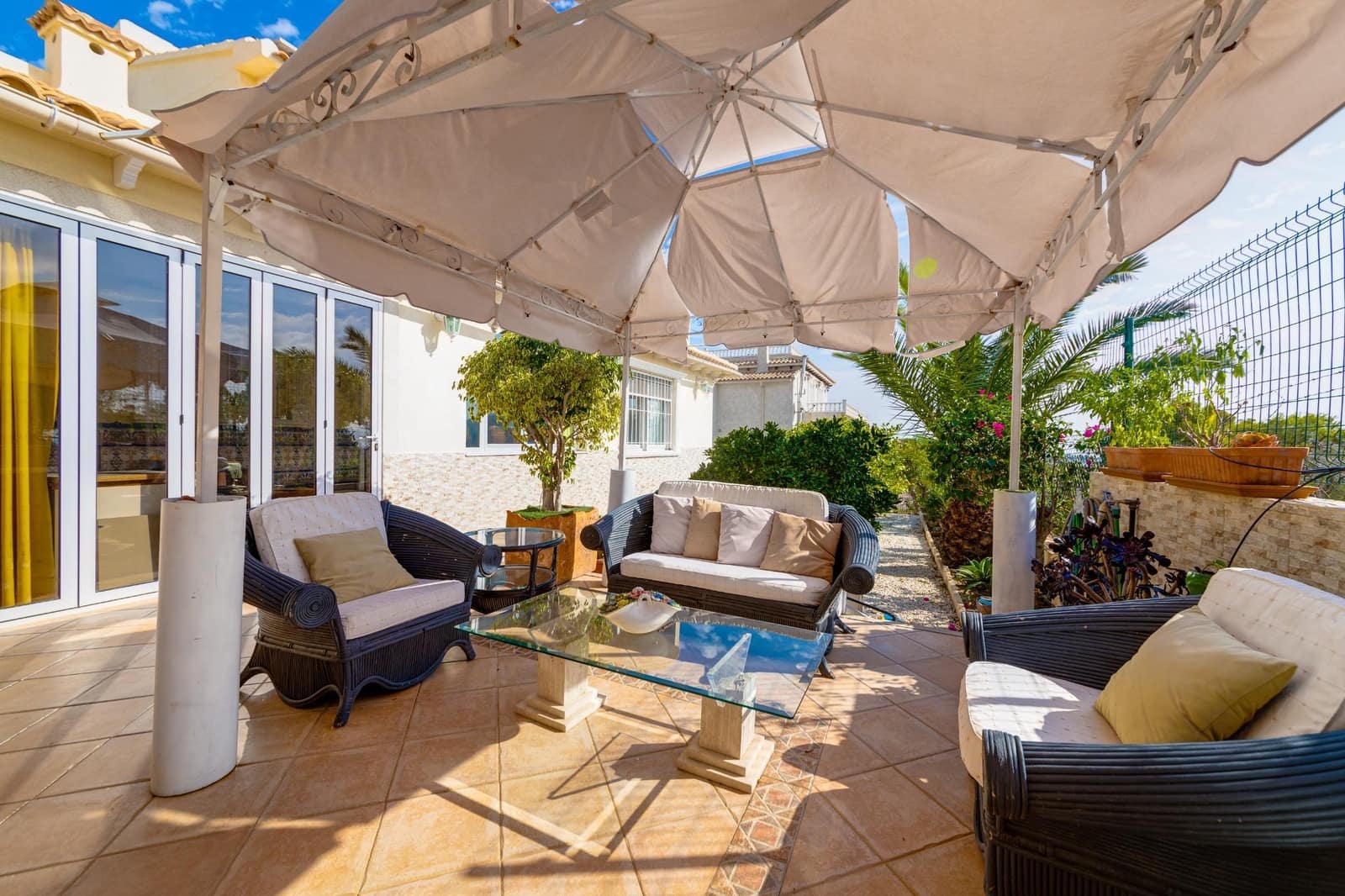 4 makuuhuone Huvila myytävänä paikassa Filipinas mukana uima-altaan 
autotalli - 726 538 € (Ref: 7819916)