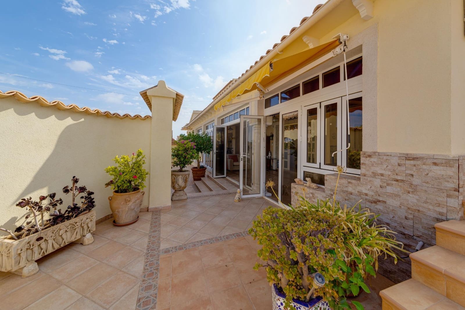 4 makuuhuone Huvila myytävänä paikassa Filipinas mukana uima-altaan 
autotalli - 726 538 € (Ref: 7819916)