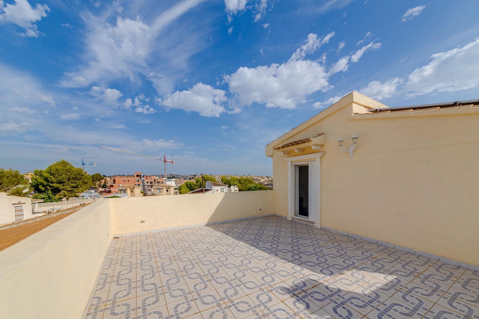 4 makuuhuone Huvila myytävänä paikassa Filipinas mukana uima-altaan 
autotalli - 726 538 € (Ref: 7819916)