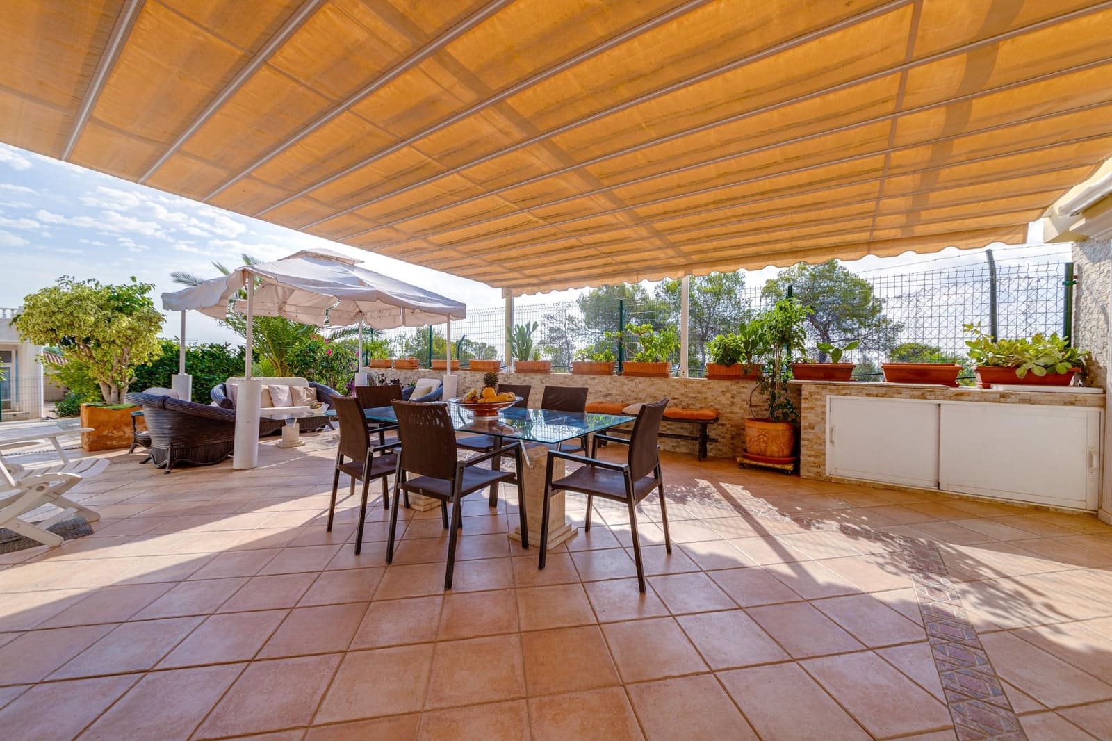 4 makuuhuone Huvila myytävänä paikassa Filipinas mukana uima-altaan 
autotalli - 726 538 € (Ref: 7819916)