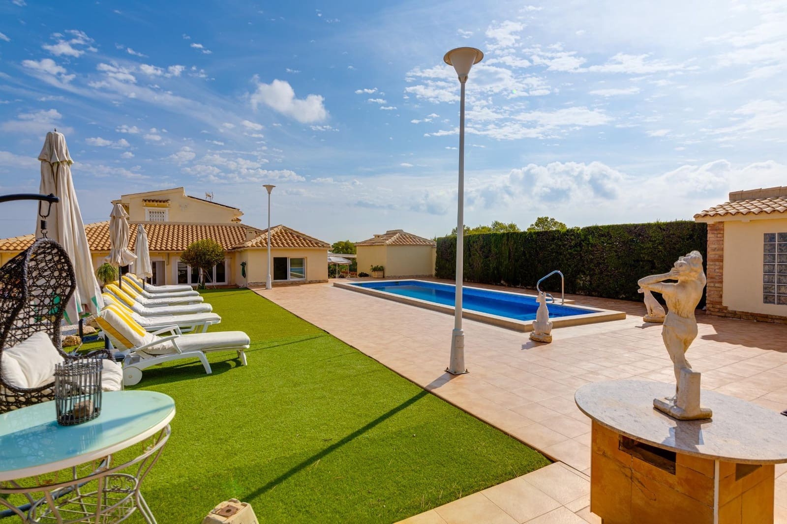 4 makuuhuone Huvila myytävänä paikassa Filipinas mukana uima-altaan 
autotalli - 726 538 € (Ref: 7819916)