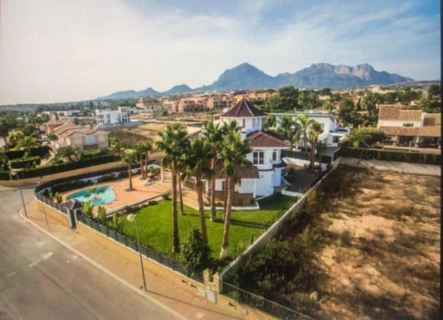 5 sypialnia Willa na sprzedaż w Alfaz del Pi / L'Alfàs del Pi z basenem - 1 500 000 € (Ref: 7875288)