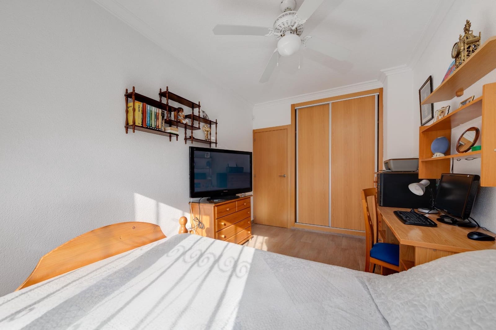 3 bedroom Apartment for sale in Benijofar with garage - € 264,990 (Ref: 8117636)