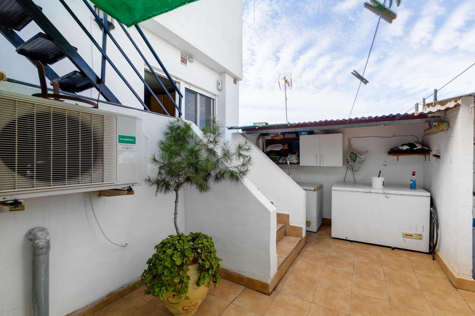 3 bedroom Apartment for sale in Benijofar with garage - € 264,990 (Ref: 8117636)