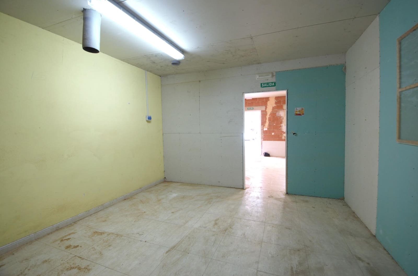 Komercyjne na sprzedaż w Torrevieja - 244 999 € (Ref: 8279301)