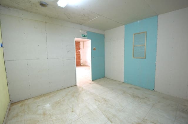 Local Commercial à vendre à Parque de las Naciones, Torrevieja - 244 999 € (Ref: 8279301)