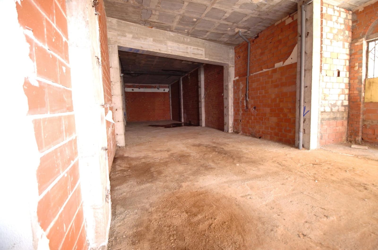 Komercyjne na sprzedaż w Torrevieja - 244 999 € (Ref: 8279301)