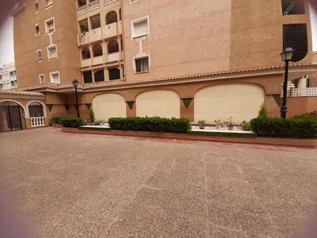 Local Commercial à vendre à Parque de las Naciones, Torrevieja - 244 999 € (Ref: 8279301)