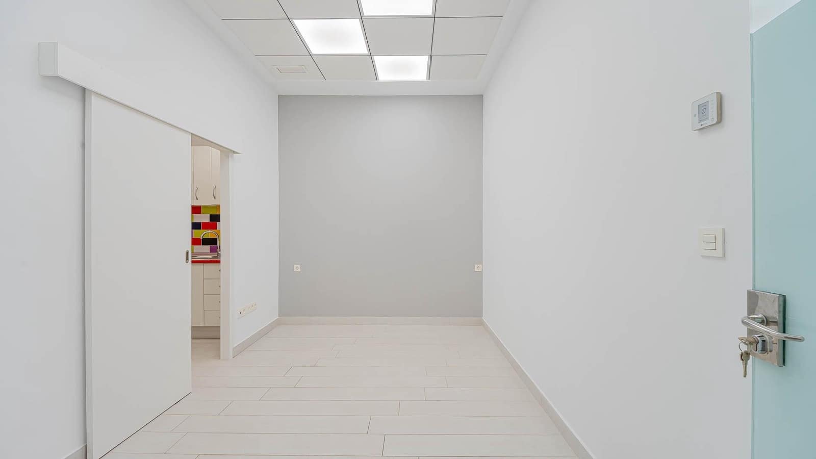 Commercial for sale in Torrevieja - € 134,999 (Ref: 8322938)