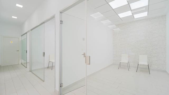 Gewerbe zu verkaufen in Torrevieja - 134.999 € (Ref: 8322938)